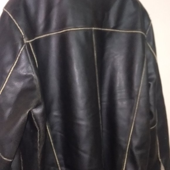 Leather jacket - Picture 15 of 15